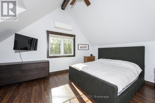 93-44 Potato Island Road, Georgian Bay, ON - Indoor Photo Showing Bedroom