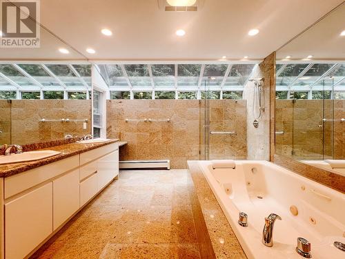 6894 Copper Cove Road, West Vancouver, BC - Indoor Photo Showing Bathroom