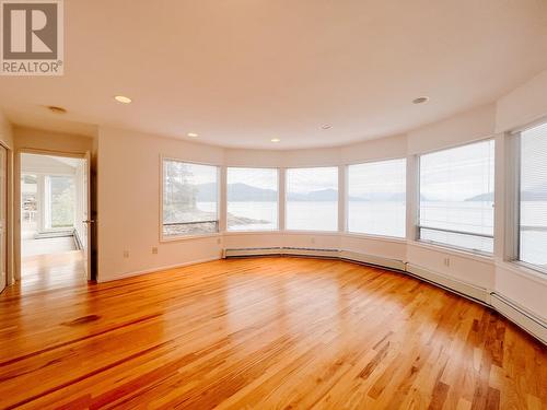 6894 Copper Cove Road, West Vancouver, BC - Indoor Photo Showing Other Room