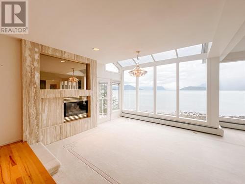 6894 Copper Cove Road, West Vancouver, BC - Indoor With Fireplace