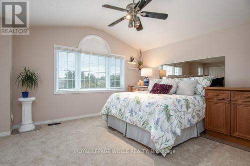 323 Pastern Trail, Waterloo, ON - Indoor Photo Showing Bedroom