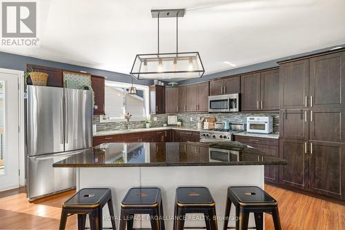 30 Butler Street W, Brighton, ON - Indoor Photo Showing Kitchen With Stainless Steel Kitchen With Upgraded Kitchen