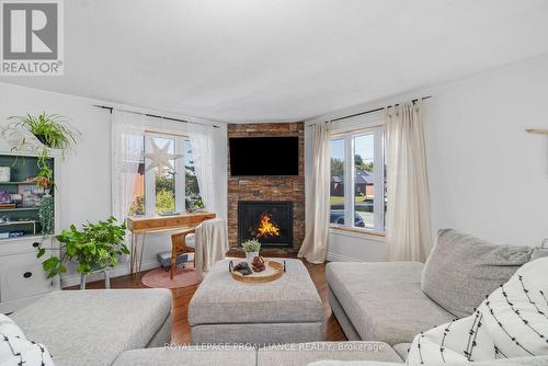 30 Butler Street W, Brighton, ON - Indoor Photo Showing Living Room With Fireplace