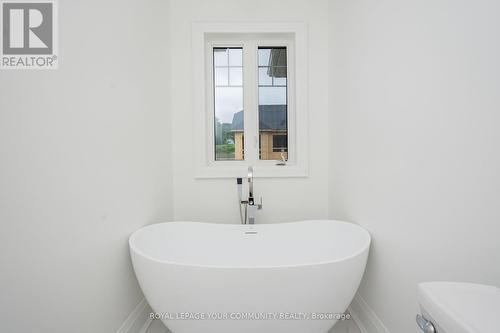 518 Bayport Boulevard, Midland, ON - Indoor Photo Showing Bathroom