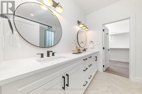 114 Michael'S Way, Prince Edward County (Ameliasburgh), ON - Indoor Photo Showing Bathroom