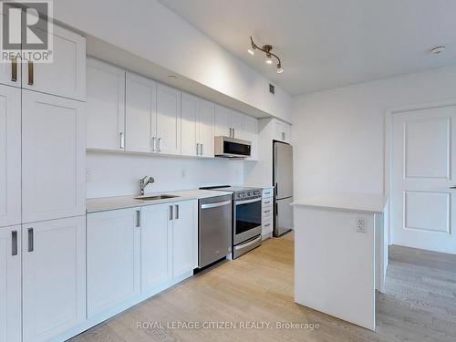 302 - 1063 Douglas Mccurdy Comm, Mississauga, ON - Indoor Photo Showing Kitchen