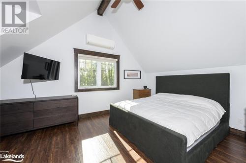 93-44 Potato Island Road, Port Severn, ON - Indoor Photo Showing Bedroom