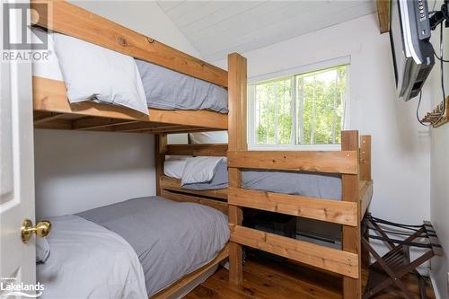 93-44 Potato Island Road, Port Severn, ON - Indoor Photo Showing Bedroom