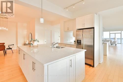 2201 - 1 Hurontario Street, Mississauga, ON - Indoor Photo Showing Kitchen With Double Sink