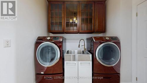 51 Tranquility Avenue, Hamilton, ON - Indoor Photo Showing Laundry Room