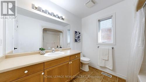 51 Tranquility Avenue, Hamilton, ON - Indoor Photo Showing Bathroom