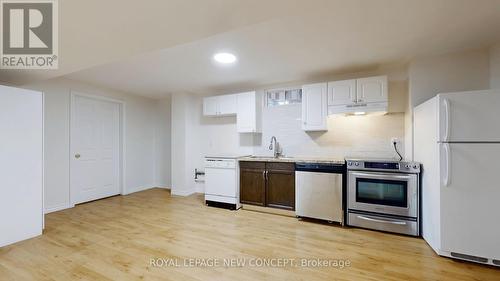 51 Tranquility Avenue, Hamilton, ON - Indoor Photo Showing Kitchen