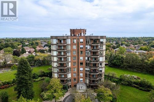 305 - 1903 Pilgrim Way, Oakville, ON - Outdoor With Balcony