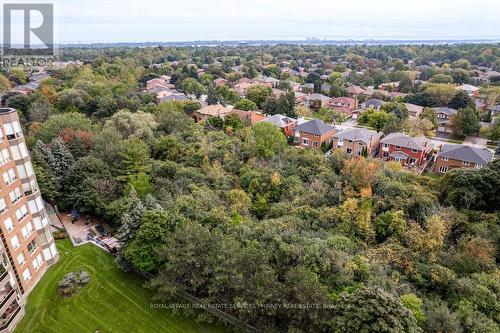 305 - 1903 Pilgrim Way, Oakville, ON - Outdoor With View