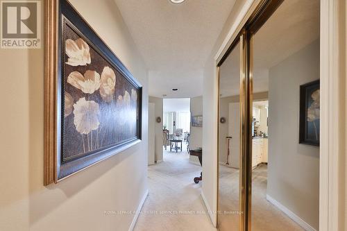 305 - 1903 Pilgrim Way, Oakville, ON - Indoor Photo Showing Other Room