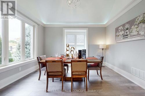 2420 Ventura Drive, Oakville, ON - Indoor Photo Showing Dining Room