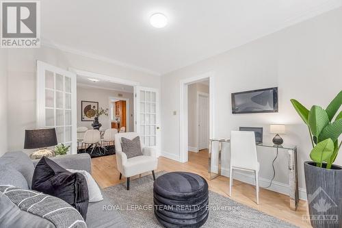 29 Commanda Way, Ottawa, ON - Indoor Photo Showing Living Room