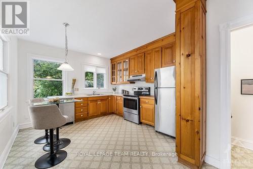 29 Commanda Way, Ottawa, ON - Indoor Photo Showing Kitchen