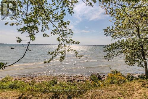 275 Carpenters Point Road, Frontenac Islands (The Islands), ON 