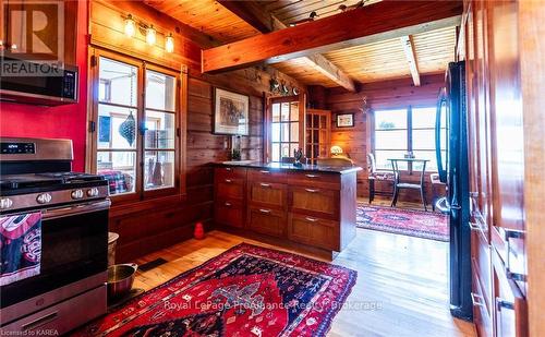 275 Carpenters Point Road, Frontenac Islands (The Islands), ON 