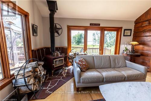 275 Carpenters Point Road, Frontenac Islands (The Islands), ON 