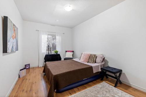 17-3512 Ridge Boulevard, West Kelowna, BC - Indoor Photo Showing Bedroom