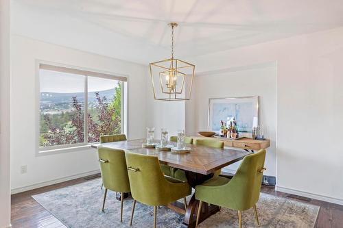 17-3512 Ridge Boulevard, West Kelowna, BC - Indoor Photo Showing Dining Room