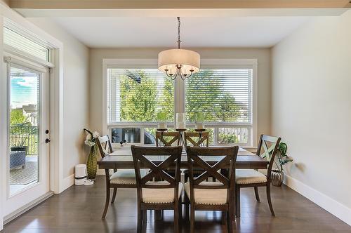 126-515 Wren Place, Kelowna, BC - Indoor Photo Showing Dining Room