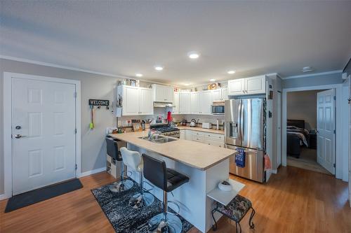 2-607 4Th Street, Keremeos, BC - Indoor Photo Showing Kitchen With Double Sink