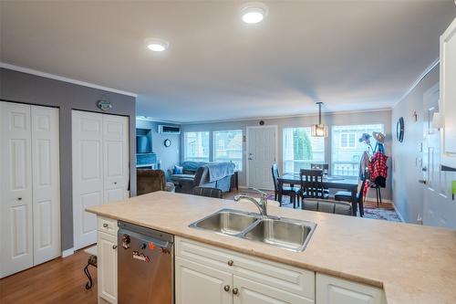 2-607 4Th Street, Keremeos, BC - Indoor Photo Showing Kitchen With Double Sink