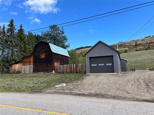 6933 L&A Road, Vernon, BC 