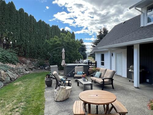 6933 L&A Road, Vernon, BC 