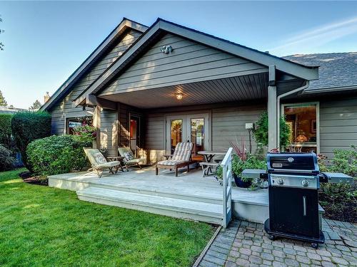 602 Dogwood Rd, Qualicum Beach, BC 