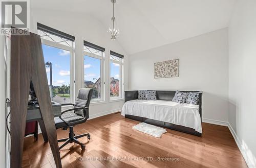 7 Kirkhollow Drive, Brampton, ON - Indoor Photo Showing Bedroom