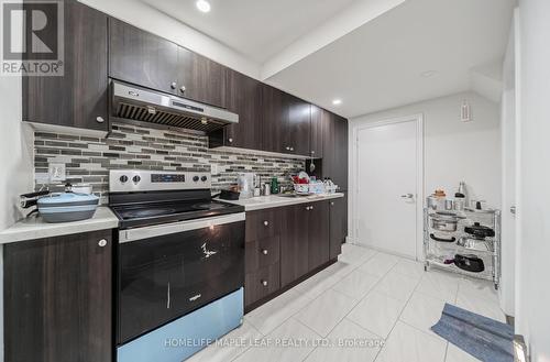 7 Kirkhollow Drive, Brampton, ON - Indoor Photo Showing Kitchen