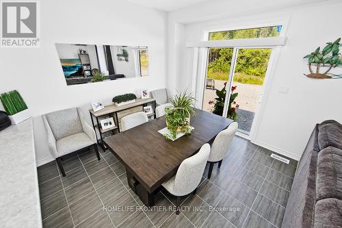 8 Hillcroft Way, Kawartha Lakes, ON - Indoor Photo Showing Dining Room