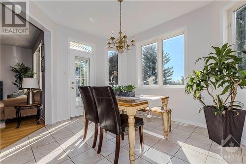 91 Insmill Crescent, Kanata, ON - Indoor Photo Showing Dining Room