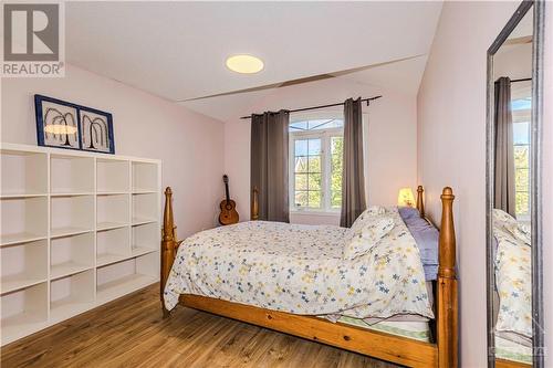 91 Insmill Crescent, Kanata, ON - Indoor Photo Showing Bedroom