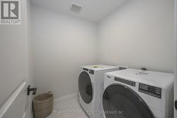 Laundry on 2nd floor - 