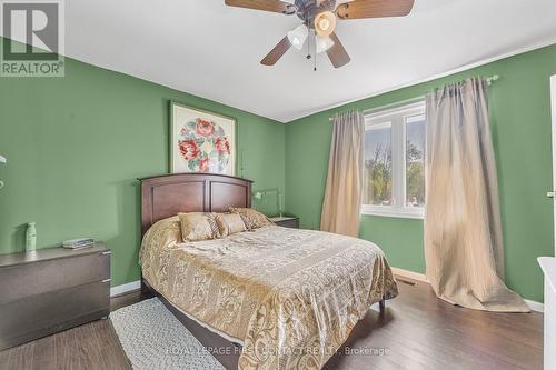 3263 3Rd Line, Innisfil, ON - Indoor Photo Showing Bedroom