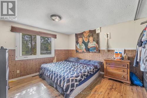 3263 3Rd Line, Innisfil, ON - Indoor Photo Showing Bedroom