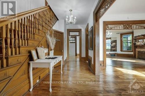 10 Lake Avenue, Carleton Place, ON - Indoor Photo Showing Other Room