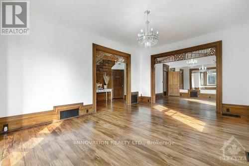 10 Lake Avenue, Carleton Place, ON - Indoor Photo Showing Other Room