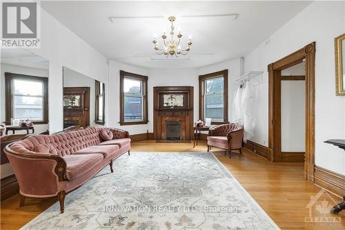 10 Lake Avenue, Carleton Place, ON - Indoor Photo Showing Living Room With Fireplace