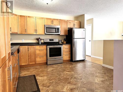 1102 16Th Street, Humboldt, SK - Indoor Photo Showing Kitchen