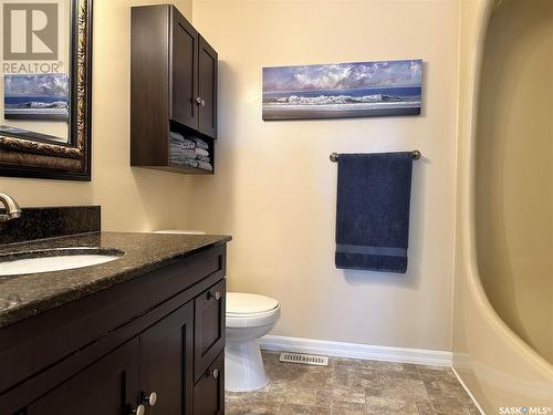 1102 16Th Street, Humboldt, SK - Indoor Photo Showing Bathroom