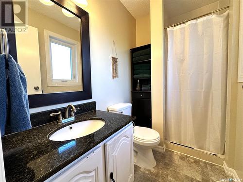 1102 16Th Street, Humboldt, SK - Indoor Photo Showing Bathroom