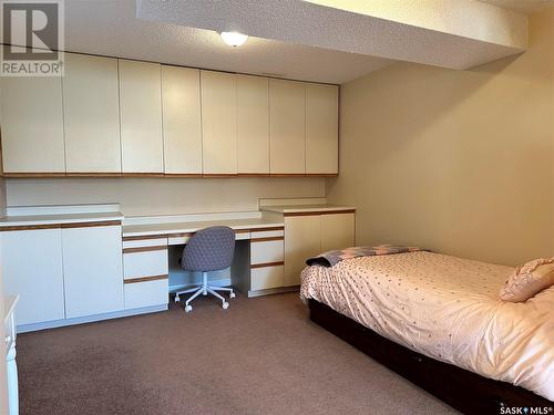 1102 16Th Street, Humboldt, SK - Indoor Photo Showing Bedroom