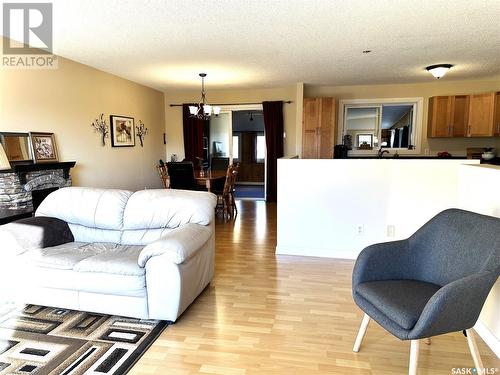 1102 16Th Street, Humboldt, SK - Indoor Photo Showing Living Room