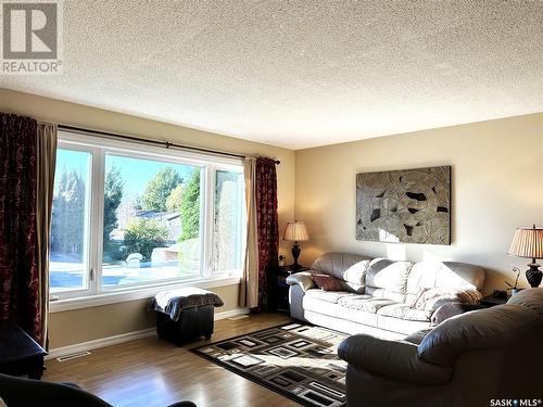 1102 16Th Street, Humboldt, SK - Indoor Photo Showing Living Room